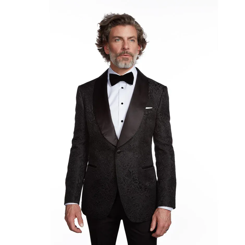 Men’s Suits: How to Choose the Right Style, Fit, and Fabric